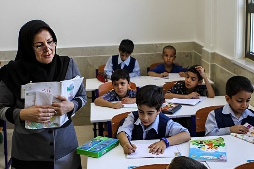 تحصیل سه هزار و ۷۵۰ دانش آموز باسواد در فارس تحصیل سه هزار و ۷۵۰ دانش آموز باسواد در فارس